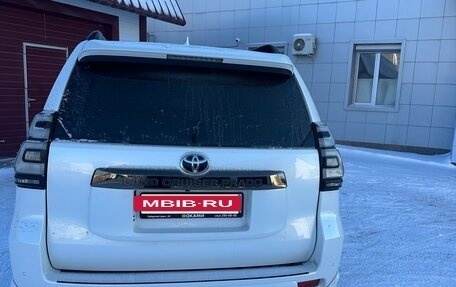 Toyota Land Cruiser Prado 150 рестайлинг 2, 2021 год, 7 500 000 рублей, 3 фотография