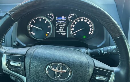 Toyota Land Cruiser Prado 150 рестайлинг 2, 2021 год, 7 500 000 рублей, 7 фотография