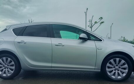 Opel Astra J, 2010 год, 650 000 рублей, 7 фотография
