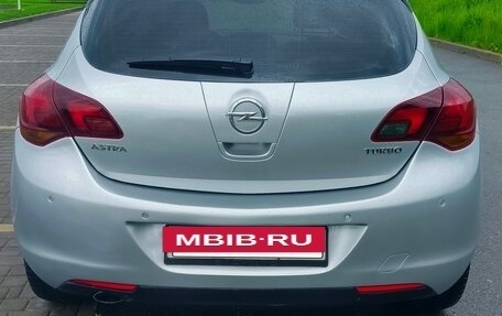 Opel Astra J, 2010 год, 650 000 рублей, 13 фотография