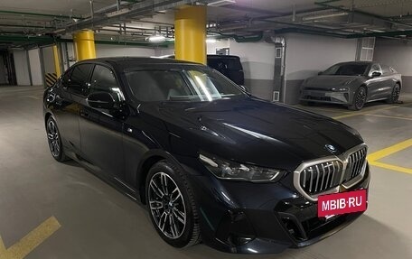 BMW 5 серия, 2023 год, 7 550 000 рублей, 3 фотография