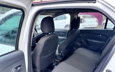 Renault Logan II, 2016 год, 395 000 рублей, 6 фотография