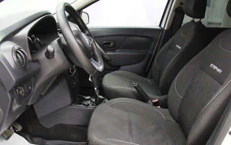 Renault Logan II, 2018 год, 1 167 000 рублей, 9 фотография