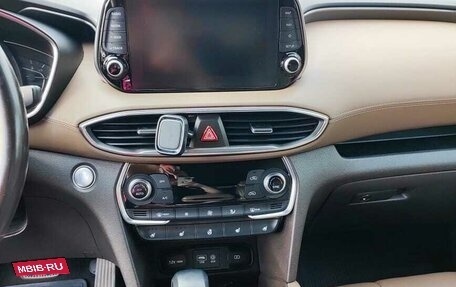 Hyundai Santa Fe IV, 2018 год, 2 950 000 рублей, 3 фотография