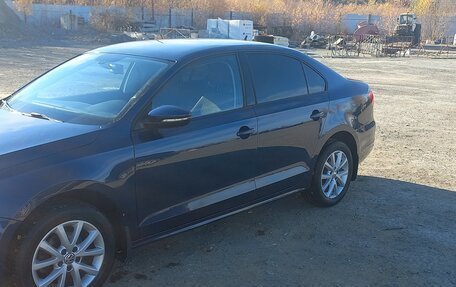 Volkswagen Jetta VI, 2013 год, 1 150 000 рублей, 2 фотография
