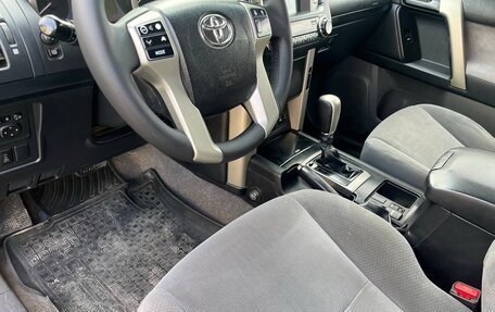 Toyota Land Cruiser Prado 150 рестайлинг 2, 2012 год, 2 590 000 рублей, 10 фотография