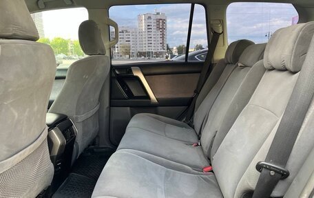 Toyota Land Cruiser Prado 150 рестайлинг 2, 2012 год, 2 590 000 рублей, 12 фотография