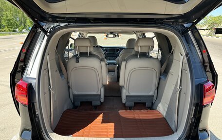 KIA Carnival III, 2019 год, 3 600 000 рублей, 33 фотография