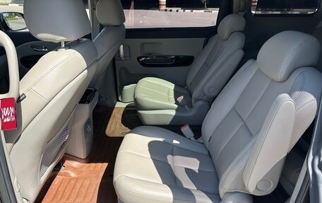 KIA Carnival III, 2019 год, 3 600 000 рублей, 16 фотография