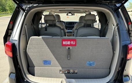 KIA Carnival III, 2019 год, 3 600 000 рублей, 30 фотография