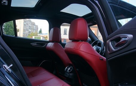 Alfa Romeo Giulia II, 2022 год, 3 460 000 рублей, 11 фотография