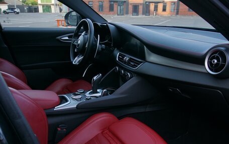 Alfa Romeo Giulia II, 2022 год, 3 460 000 рублей, 14 фотография