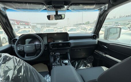 Toyota Land Cruiser Prado, 2024 год, 7 855 000 рублей, 6 фотография