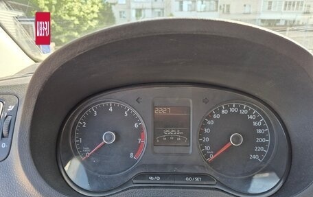 Volkswagen Polo VI (EU Market), 2019 год, 750 000 рублей, 4 фотография