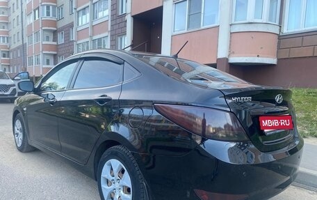 Hyundai Solaris II рестайлинг, 2015 год, 1 200 000 рублей, 1 фотография