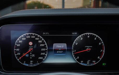 Mercedes-Benz E-Класс, 2018 год, 3 790 000 рублей, 21 фотография