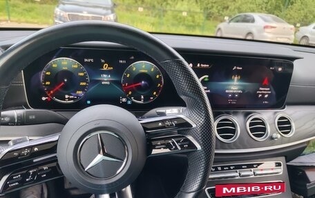 Mercedes-Benz E-Класс, 2022 год, 5 850 000 рублей, 5 фотография