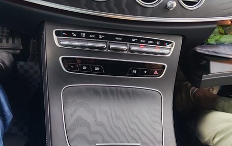 Mercedes-Benz E-Класс, 2022 год, 5 850 000 рублей, 7 фотография