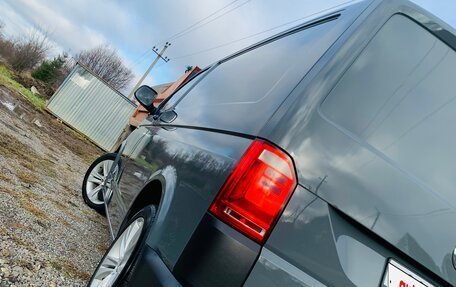 Volkswagen Transporter T6 рестайлинг, 2015 год, 2 350 000 рублей, 12 фотография