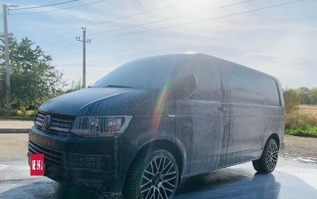 Volkswagen Transporter T6 рестайлинг, 2015 год, 2 350 000 рублей, 11 фотография