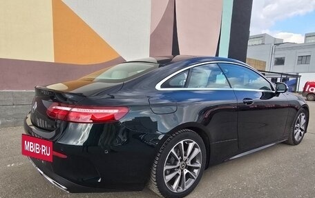 Mercedes-Benz E-Класс, 2017 год, 4 500 000 рублей, 3 фотография