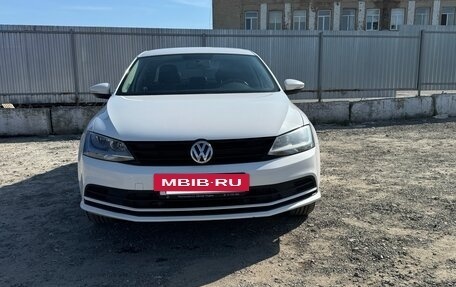 Volkswagen Jetta VI, 2015 год, 1 280 000 рублей, 3 фотография