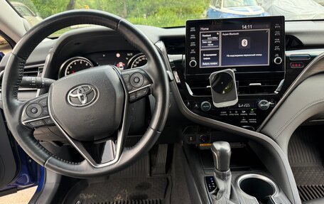 Toyota Camry, 2021 год, 3 300 000 рублей, 7 фотография