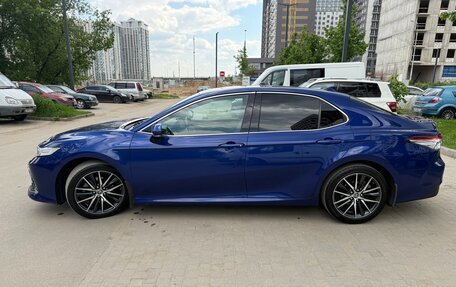 Toyota Camry, 2021 год, 3 300 000 рублей, 5 фотография