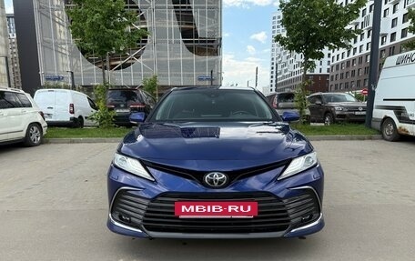 Toyota Camry, 2021 год, 3 300 000 рублей, 3 фотография