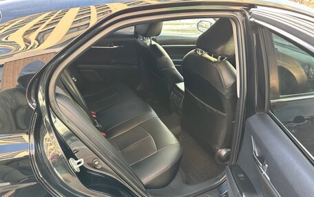 Toyota Camry, 2021 год, 2 250 000 рублей, 3 фотография