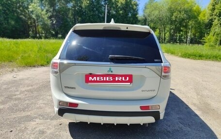 Mitsubishi Outlander III рестайлинг 3, 2012 год, 1 350 000 рублей, 6 фотография