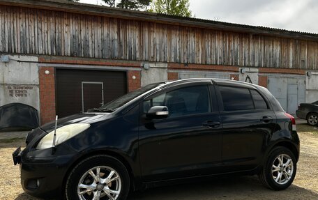 Toyota Vitz, 2010 год, 690 000 рублей, 2 фотография