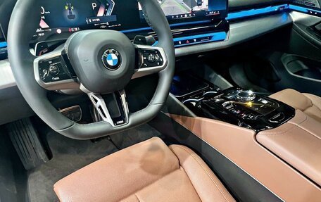 BMW 5 серия, 2025 год, 8 690 000 рублей, 11 фотография
