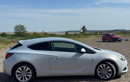 Opel Astra J, 2011 год, 990 000 рублей, 3 фотография