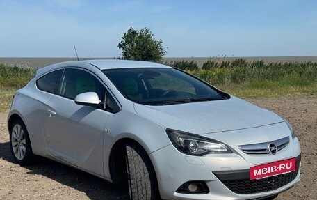 Opel Astra J, 2011 год, 990 000 рублей, 2 фотография
