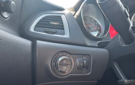 Opel Astra J, 2011 год, 990 000 рублей, 21 фотография