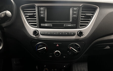 Hyundai Solaris II рестайлинг, 2017 год, 1 349 000 рублей, 19 фотография