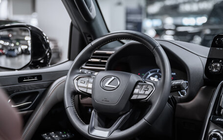 Lexus LX, 2024 год, 14 950 000 рублей, 11 фотография