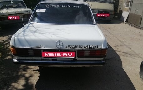 Mercedes-Benz W123, 1979 год, 120 000 рублей, 2 фотография