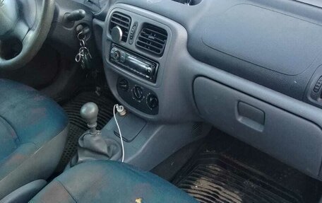 Renault Clio III, 2001 год, 150 000 рублей, 1 фотография