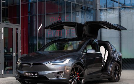 Tesla Model X I, 2018 год, 5 500 000 рублей, 1 фотография
