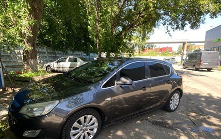Opel Astra J, 2011 год, 610 000 рублей, 8 фотография