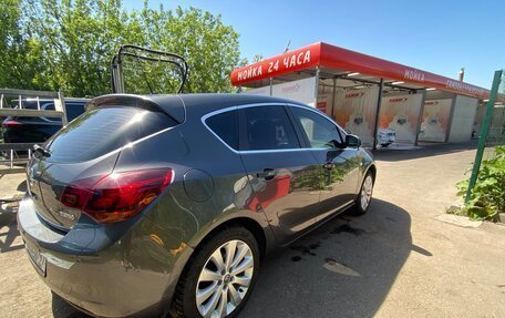 Opel Astra J, 2011 год, 610 000 рублей, 13 фотография
