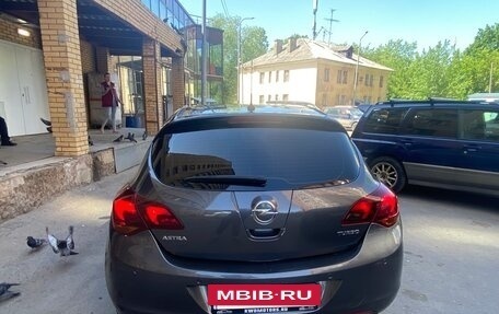 Opel Astra J, 2011 год, 610 000 рублей, 6 фотография