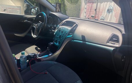 Opel Astra J, 2011 год, 610 000 рублей, 19 фотография
