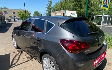 Opel Astra J, 2011 год, 610 000 рублей, 10 фотография