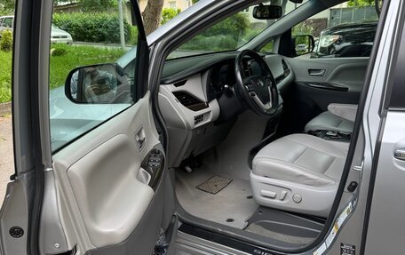 Toyota Sienna III, 2016 год, 3 000 050 рублей, 5 фотография