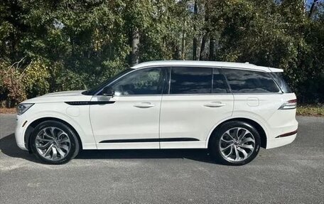 Lincoln Aviator II, 2022 год, 5 880 000 рублей, 4 фотография