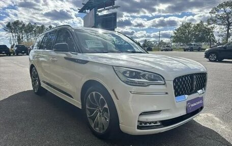 Lincoln Aviator II, 2022 год, 5 880 000 рублей, 3 фотография