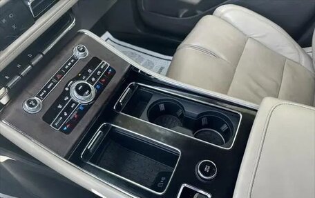 Lincoln Aviator II, 2022 год, 5 880 000 рублей, 14 фотография